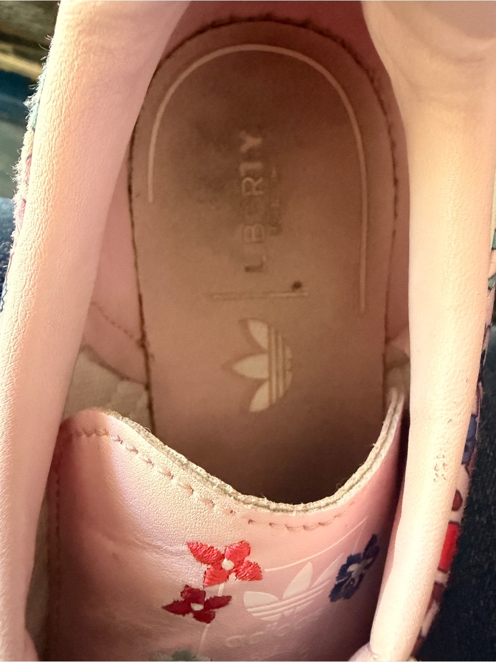 ADIDAS Samba Liberty Floral Pink Athletic Sneakers SZ 6 US - Picture 5 of 7